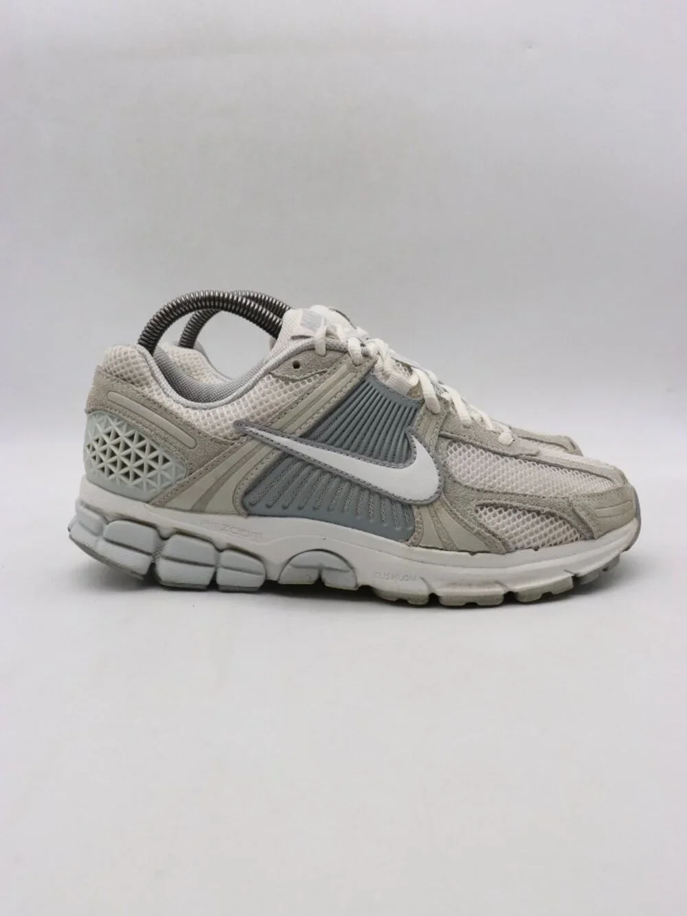 Nike Air Zoom Vomero 5 Womens Size 8.5 Pure Platinum Running Shoes HQ0458 001